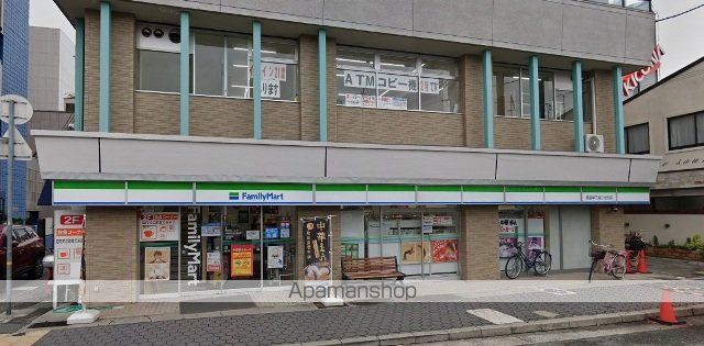 コンビニ　ファミリーマート（コンビニ）まで339m