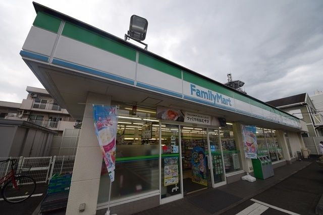 コンビニ　ファミリーマート深見西一丁目店（コンビニ）まで539m