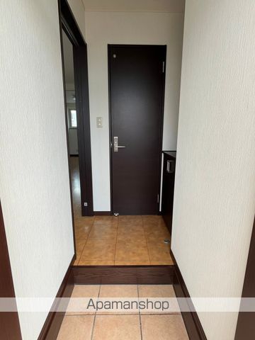 アップルメゾン小比内Iの玄関写真