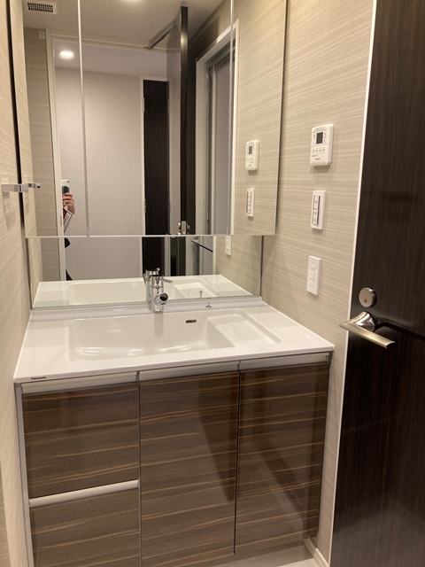 洗面設備　※写真は同タイプ住戸です。