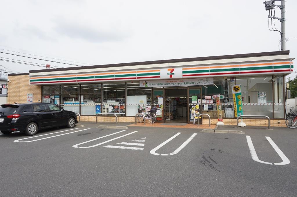 コンビニ　セブンイレブン柏豊住3丁目店（コンビニ）まで216m
