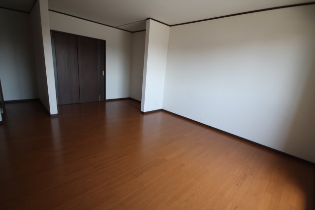 その他部屋・スペース　同じ建物の別のお部屋の写真です。現況優先。