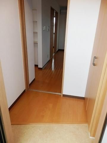 玄関　別部屋参照　現状優先