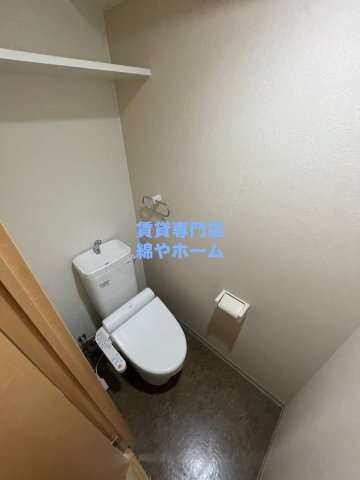 トイレ　落ち着いたトイレです