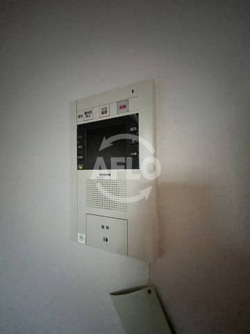 セキュリティ　WGB江坂　モニター付きインターホン