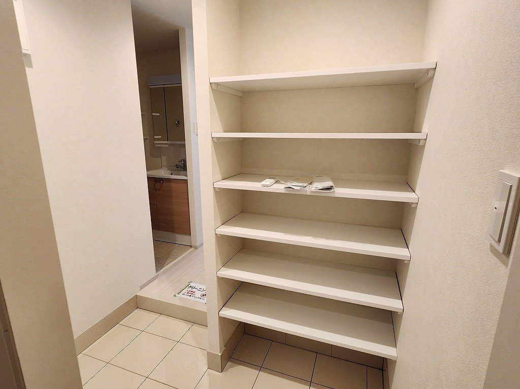 玄関　広く使える玄関廻り