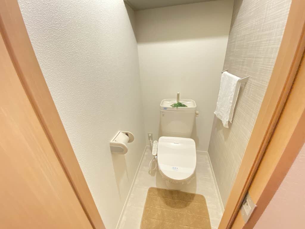 トイレ　トイレ