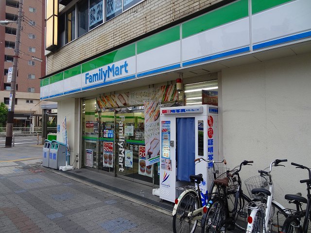 コンビニ　ファミリーマート野田駅前店（コンビニ）まで144m