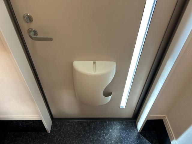 玄関　玄関ポスト