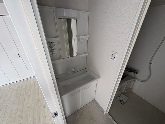 洗面設備　広い洗面スペース