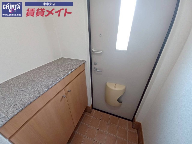 玄関　同型タイプ画像