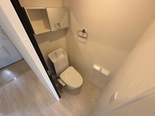 ＪＲ豊肥本線 肥後大津駅 徒歩16分 2階建 築1年のトイレ写真