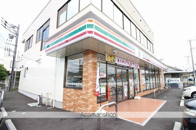 コンビニ　セブンイレブン（コンビニ）まで640m