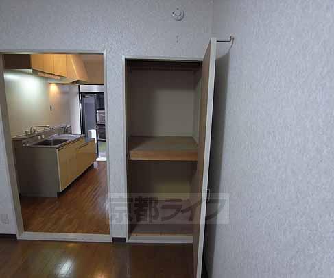 収納　収納も段に別れていて使いやすい・