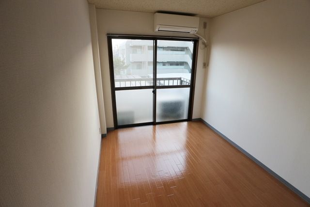 居室・リビング　別部屋参考写真