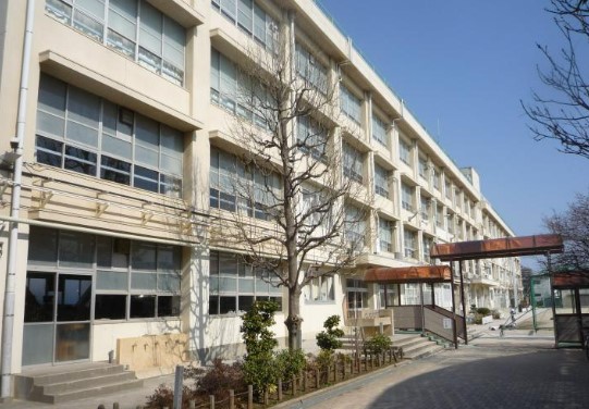 中学校　練馬区立練馬東中学校（中学校）まで509m