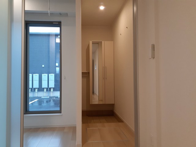 コンフォール Bの玄関写真