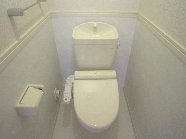 トイレ　★温水洗浄便座★