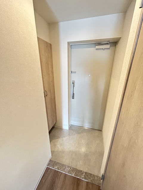 玄関　★２階のお部屋の写真です★