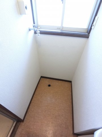 ＪＲ成田線 佐原駅 バス乗車時間：10分 最寄りバス停で下車 徒歩5分 2階建 築38年のその他写真