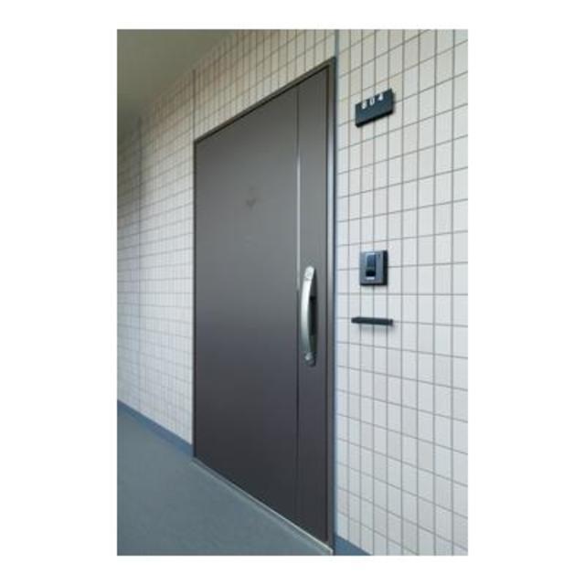 玄関　※写真は同タイプ住戸です。