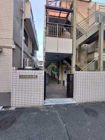 エントランス　メゾンセントラル