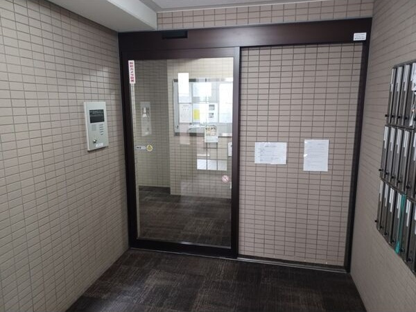 地下鉄東西線 琴似駅 徒歩4分 11階建 築22年の外観写真