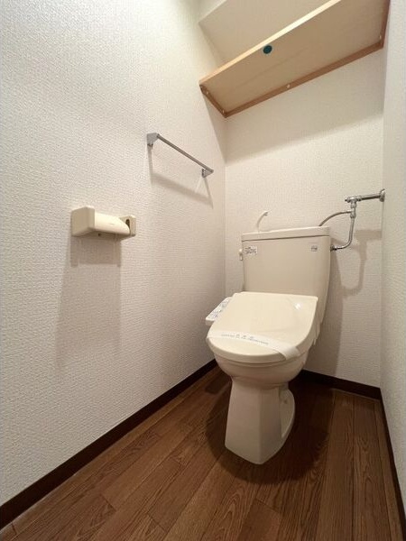 地下鉄東西線 琴似駅 徒歩4分 11階建 築22年のトイレ写真