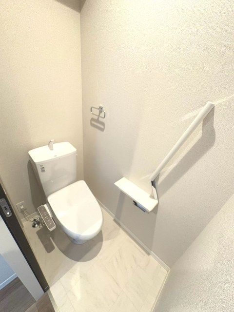 八幡宿マンションのトイレ写真