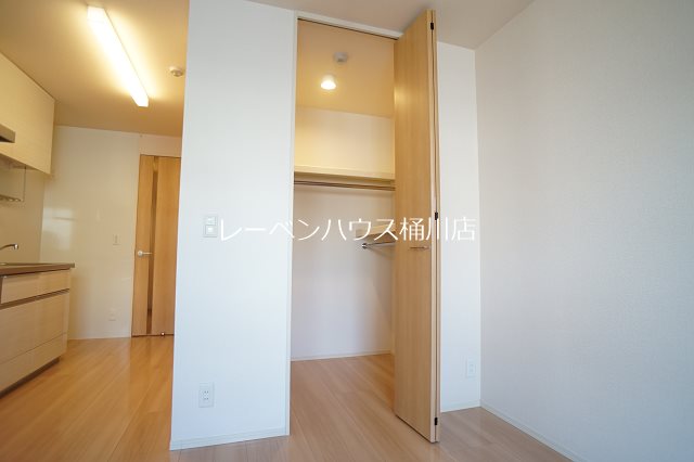 収納　レーベンハウス桶川店へ　048-787-5511
