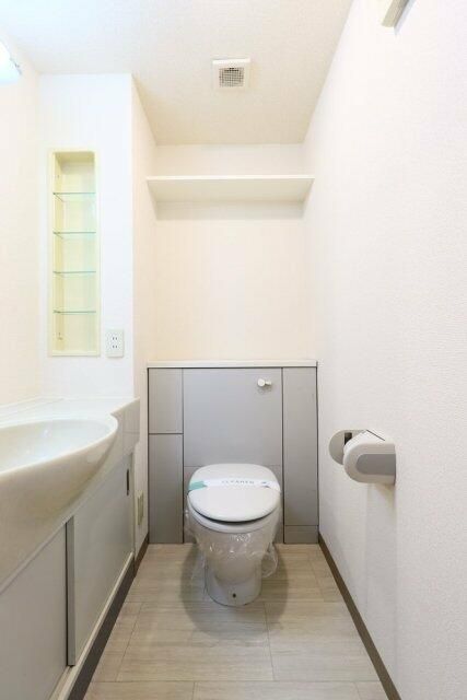 ＪＲ山手線 渋谷駅 徒歩13分 11階建 築29年のトイレ写真