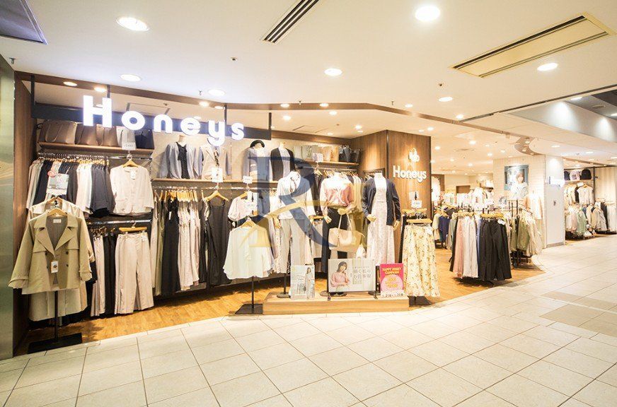 ショッピングセンター　ハニーズ飯田橋ラムラ店（ショッピングセンター）まで780m