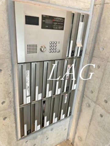 ＪＲ山手線 新橋駅 徒歩7分 5階建 築24年の外観写真