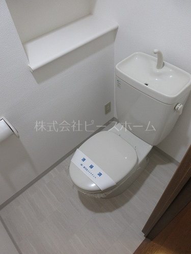 トイレ　※別号室参考写真