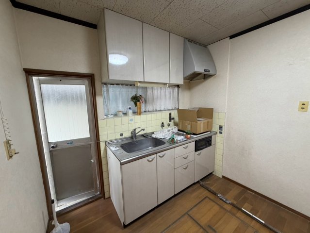 長尾西町1丁目戸建のキッチン写真