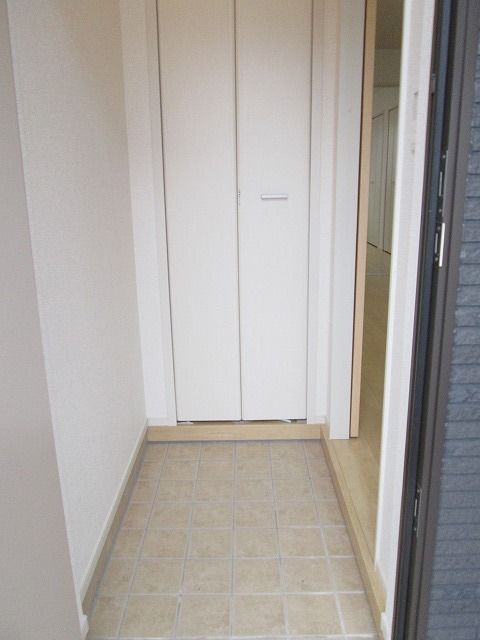 ＪＲ信越本線 見附駅 徒歩17分 2階建 築9年の玄関写真