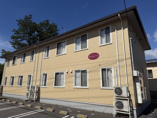 ＪＲ東北本線 郡山駅 バス乗車時間：20分 最寄りバス停で下車 徒歩4分 築8年