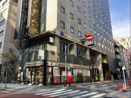 コンビニ　セブンイレブン新川1丁目中央店（コンビニ）まで165m