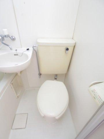 ラベ梅園のトイレ写真