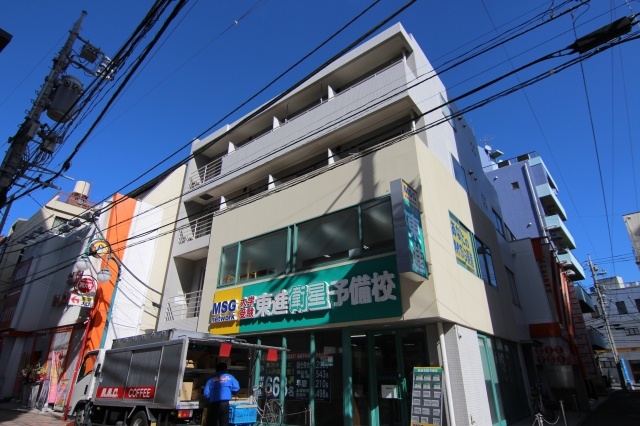 建物外観　元住吉駅徒歩2分で生活便利♪