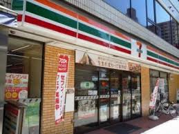 コンビニ　セブンイレブン 東池袋2丁目店（コンビニ）まで297m