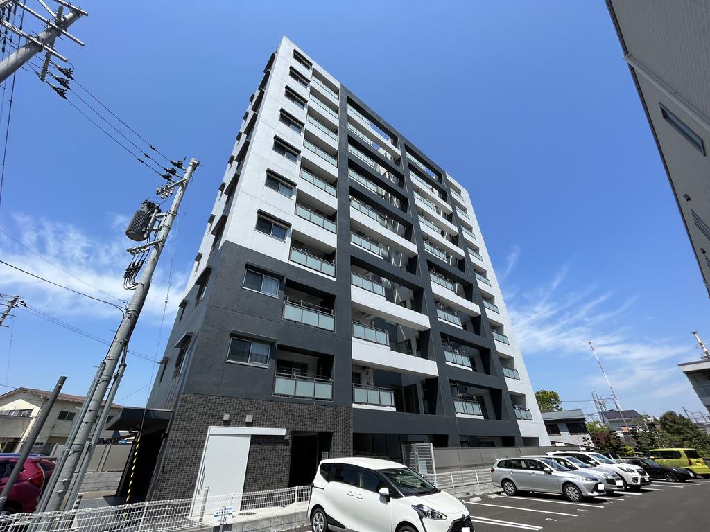 カーサ・スタジオーネ原町の外観写真
