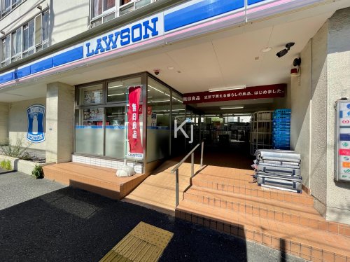 コンビニ　ローソン 井土ヶ谷駅前店（コンビニ）まで38m