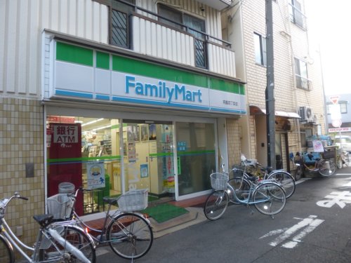 コンビニ　ファミリーマート 向島四丁目店（コンビニ）まで330m
