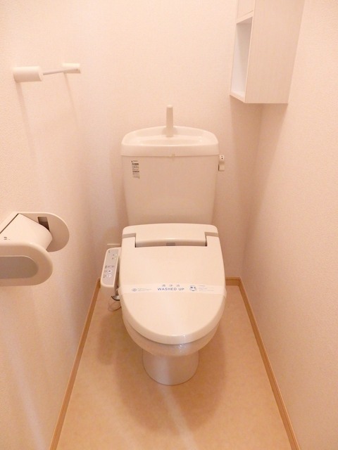 カーサ フィオーレIIのトイレ写真