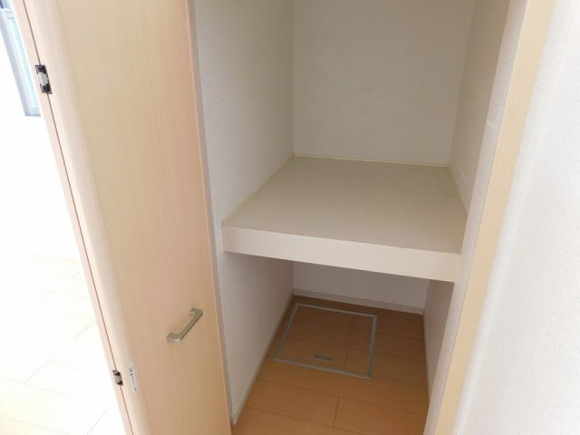 ＪＲ仙石線 中野栄駅 徒歩22分 3階建 築15年の内装写真