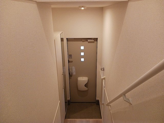 ＪＲ身延線 甲斐住吉駅 徒歩16分 2階建 築1年の玄関写真