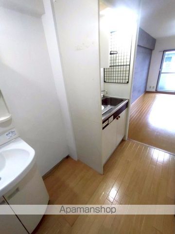 ダウンタウン益吉の内装写真