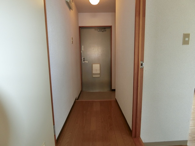 サンポートハイム高須の玄関写真