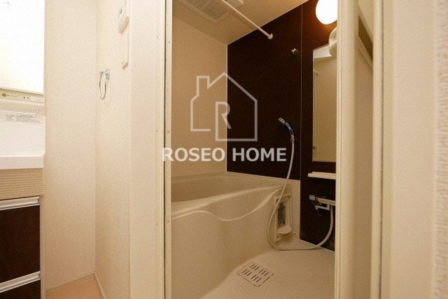 バス・シャワールーム　同マンション別部屋：参考写真